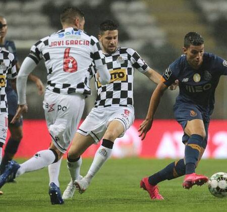 Soi kèo tài xỉu Guimaraes vs Boavista hôm nay, 2h30 ngày 24/10