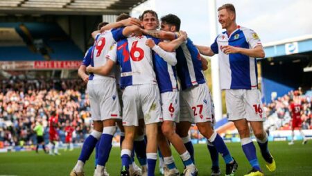 Soi kèo bóng đá Anh hôm nay 5/11: Blackburn vs Huddersfield