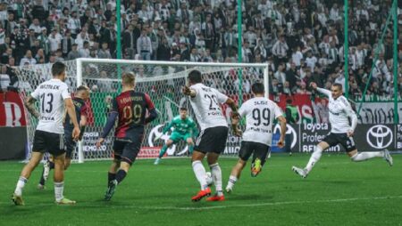 Soi kèo bóng đá Ba Lan hôm nay 13/11: Radomiak vs Pogon