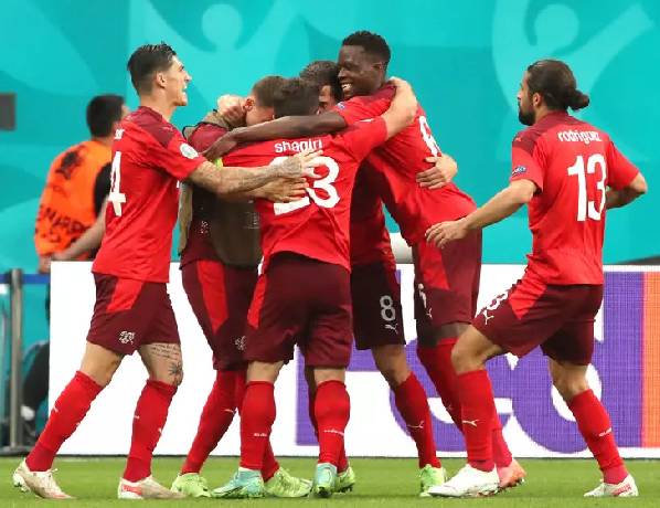 Soi kèo chẵn/ lẻ Thụy Sĩ vs Cameroon, 17h ngày 24/11