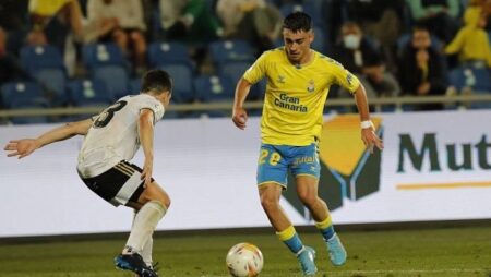 Soi kèo, dự đoán Macao Las Palmas vs Burgos 0h30 ngày 2/11