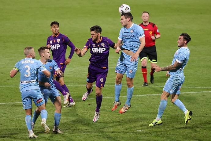 Soi kèo phạt góc Melbourne City vs Perth Glory, 13h ngày 5/11