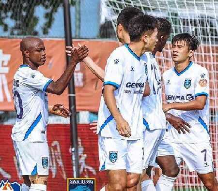 Máy tính dự đoán bóng đá 1/12: Nantong Zhiyun vs Heilongjiang