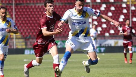 Nhận định kèo Reggina vs Frosinone, 21h ngày 8/12