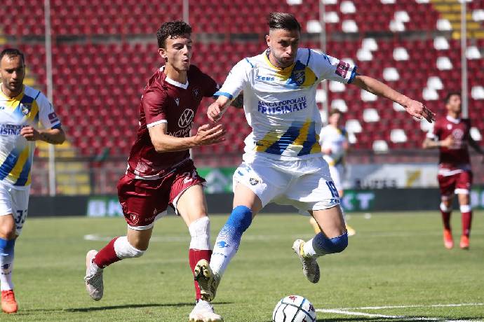 Nhận định kèo Reggina vs Frosinone, 21h ngày 8/12