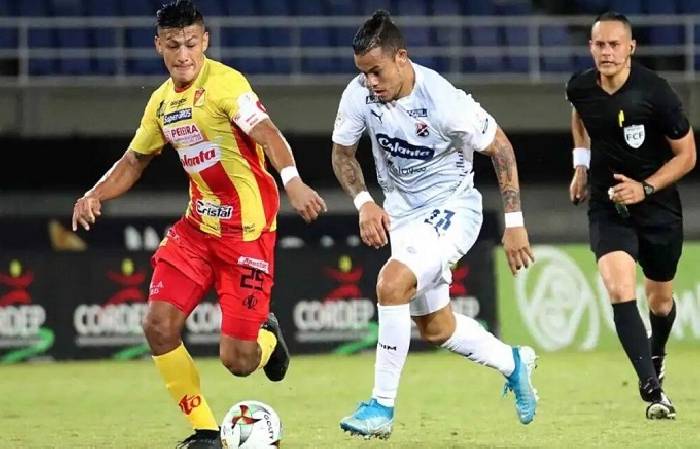 Soi kèo phạt góc Medellín vs Pereira, 6h ngày 5/12