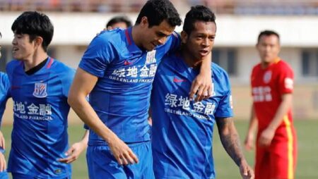 Soi kèo phạt góc Meizhou Hakka vs Shanghai Shenhua, 18h30 ngày 1/12